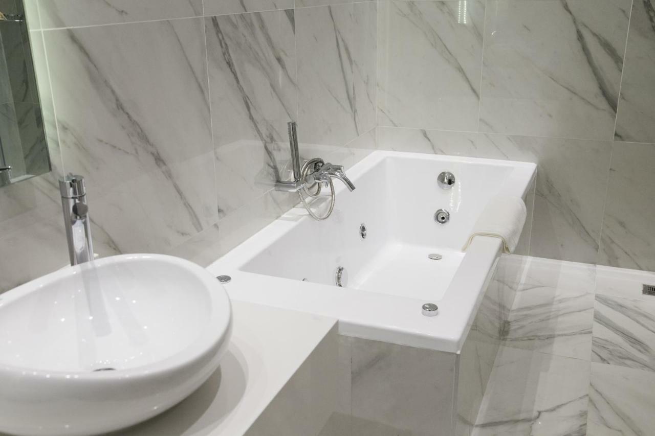 Hotel Land Plaza La Plata Dış mekan fotoğraf